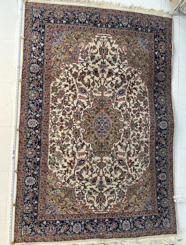 Traditional Kashan Pure Natural Wool Rug - Image 5